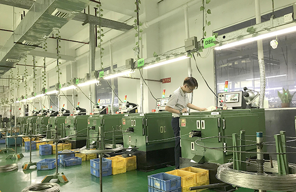 陽(yáng)昶精密制造車(chē)間