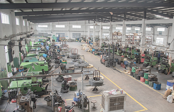陽(yáng)昶精密制造生產(chǎn)車間